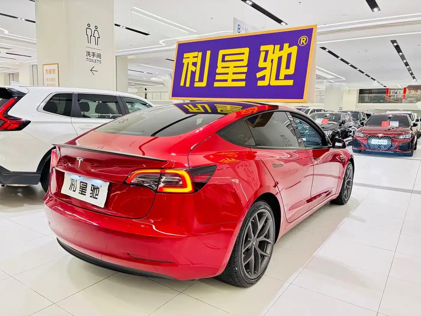 Model 3 2022 Performance All-Wheel Drive — миниатюра 4