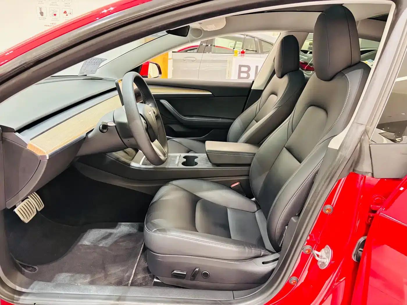 Model 3 2022 Performance All-Wheel Drive — миниатюра 5