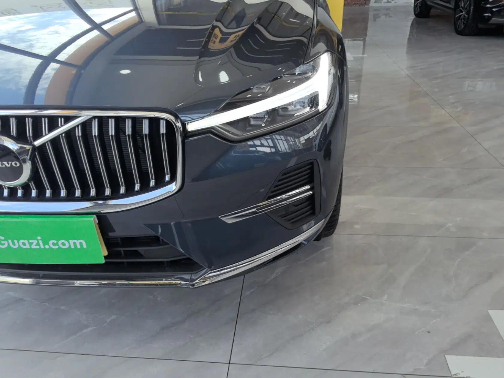 Used Volvo XC60 2025 B5 4x4 Smart Luxury Edition — миниатюра 8