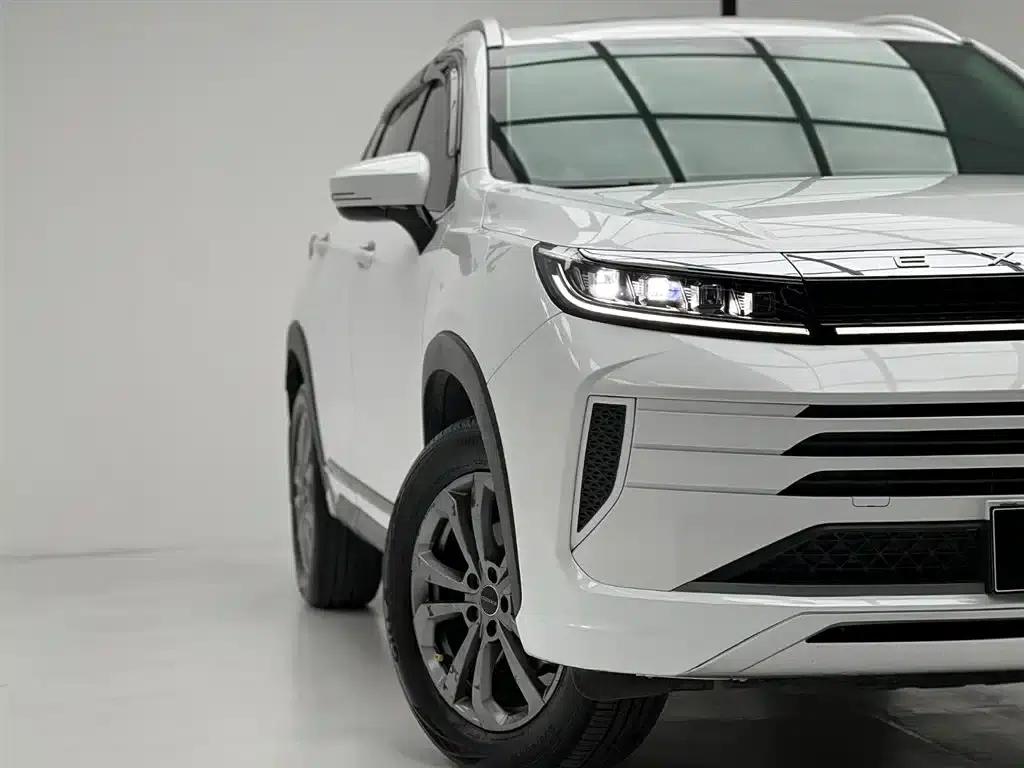 Exeed Chaser 2024 1.5T CVT Good Things Peanut Edition — миниатюра 4