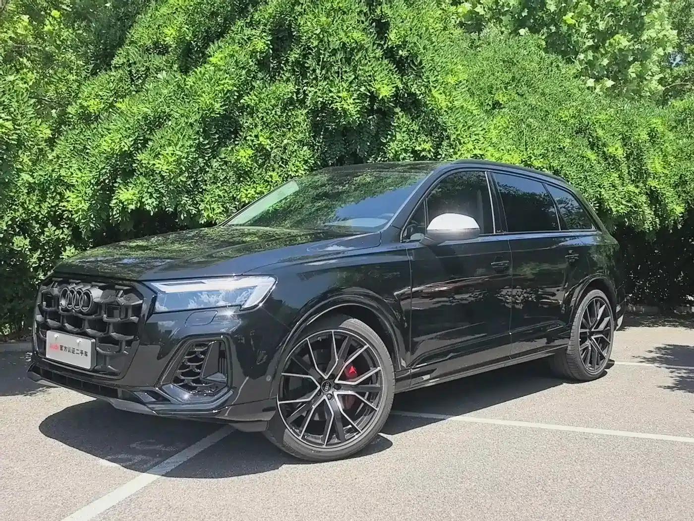 Audi Q7 2025 55 TFSI quattro S line Black Knight Edition — миниатюра 1