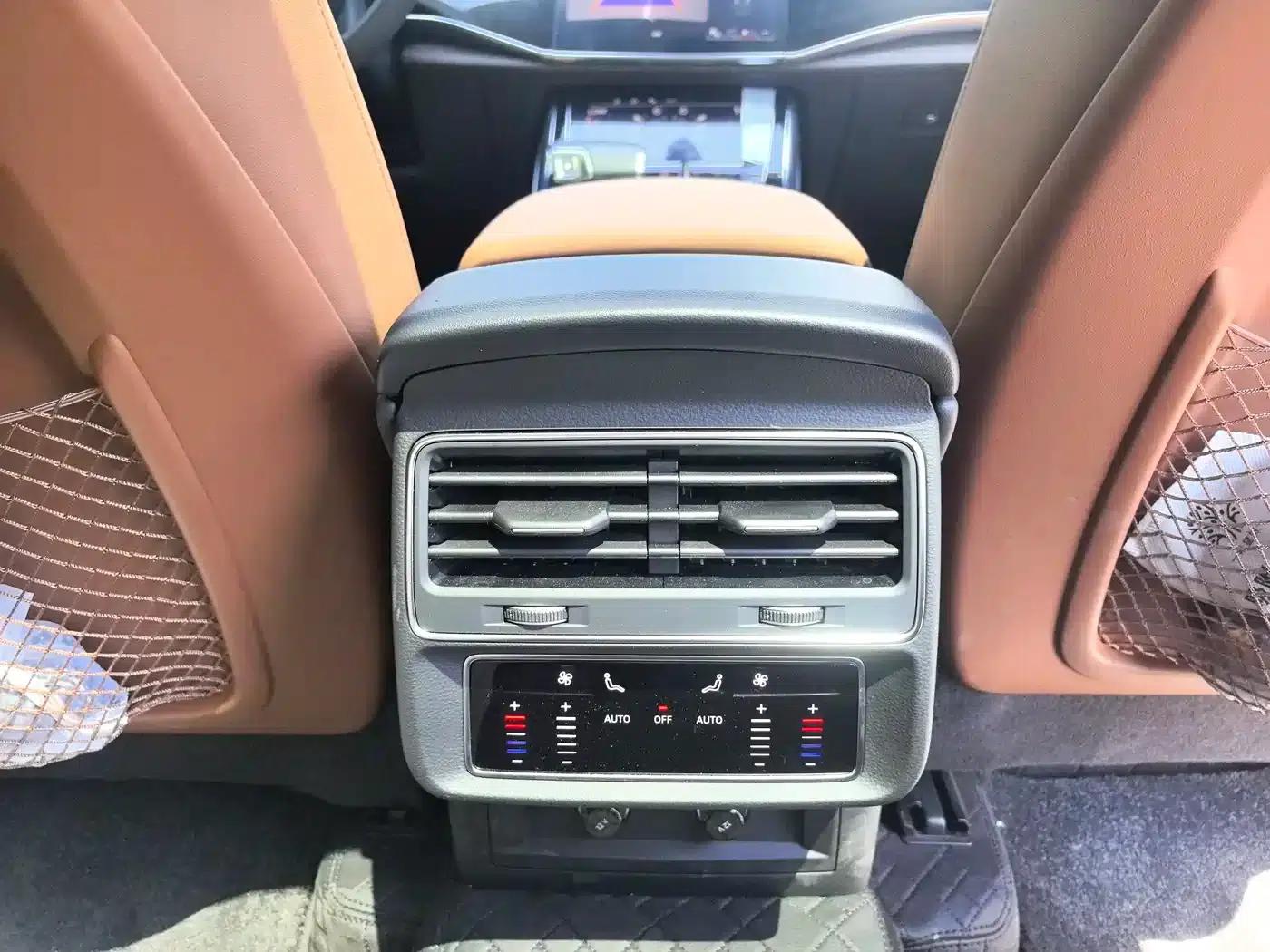 Audi Q7 2025 55 TFSI quattro S line Black Knight Edition — миниатюра 16