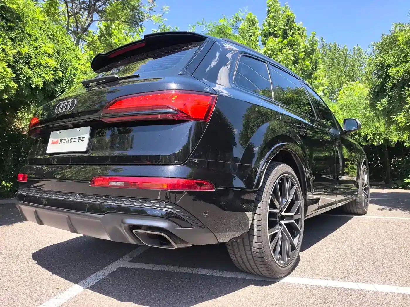 Audi Q7 2025 55 TFSI quattro S line Black Knight Edition — миниатюра 19