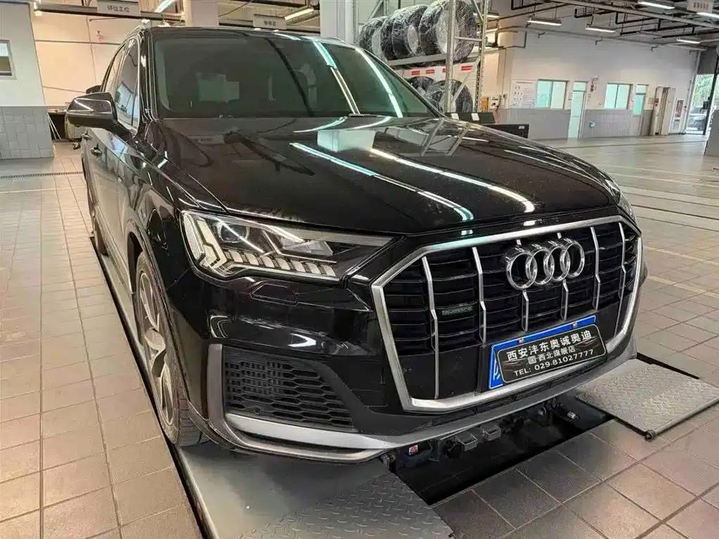 Audi Q7 2020 55 TFSI quattro S line Sport — миниатюра 3