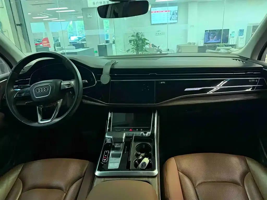 Audi Q7 2020 55 TFSI quattro S line Sport — миниатюра 6