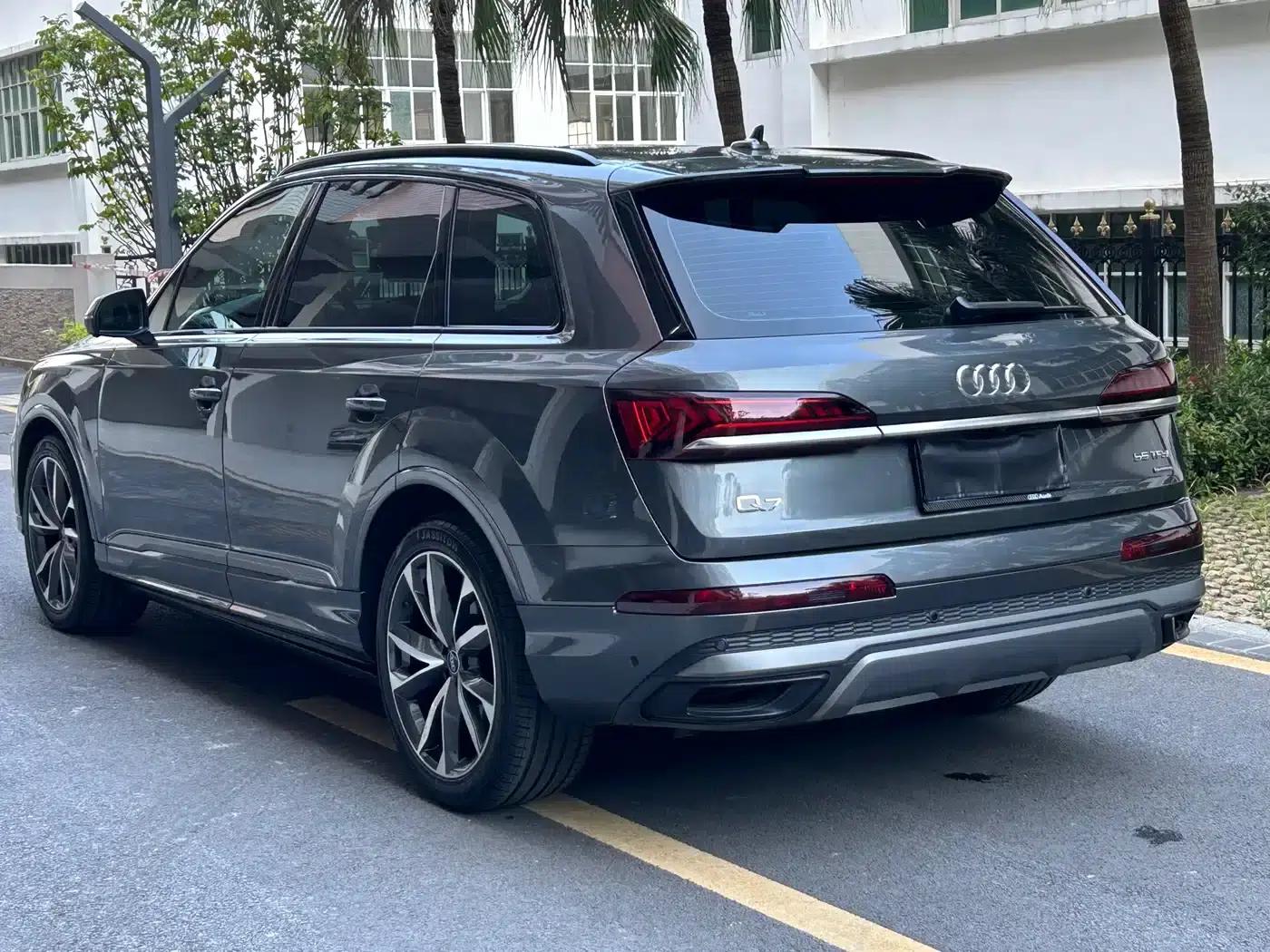 Audi Q7 2022 55 TFSI quattro S line Sport — миниатюра 6