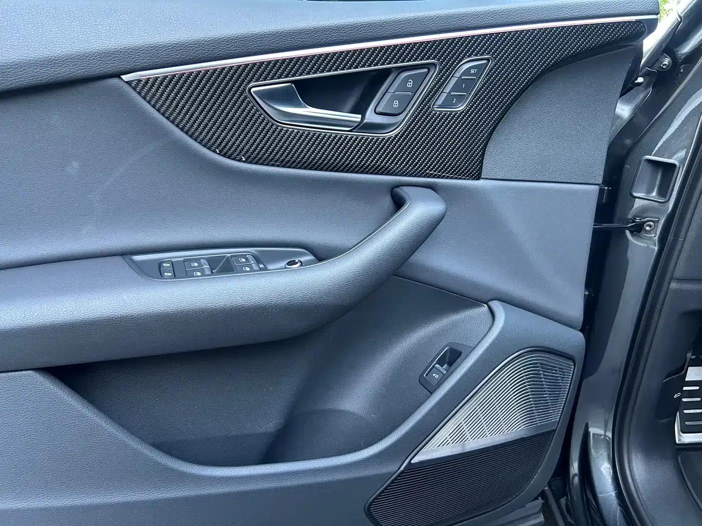 Audi Q7 2022 55 TFSI quattro S line Sport — миниатюра 10