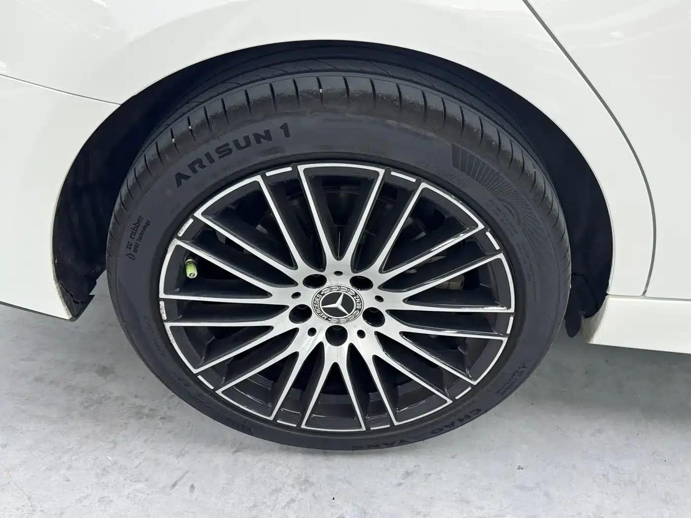 2023 Mercedes-Benz C-Class C 260 L Sport Edition — миниатюра 14