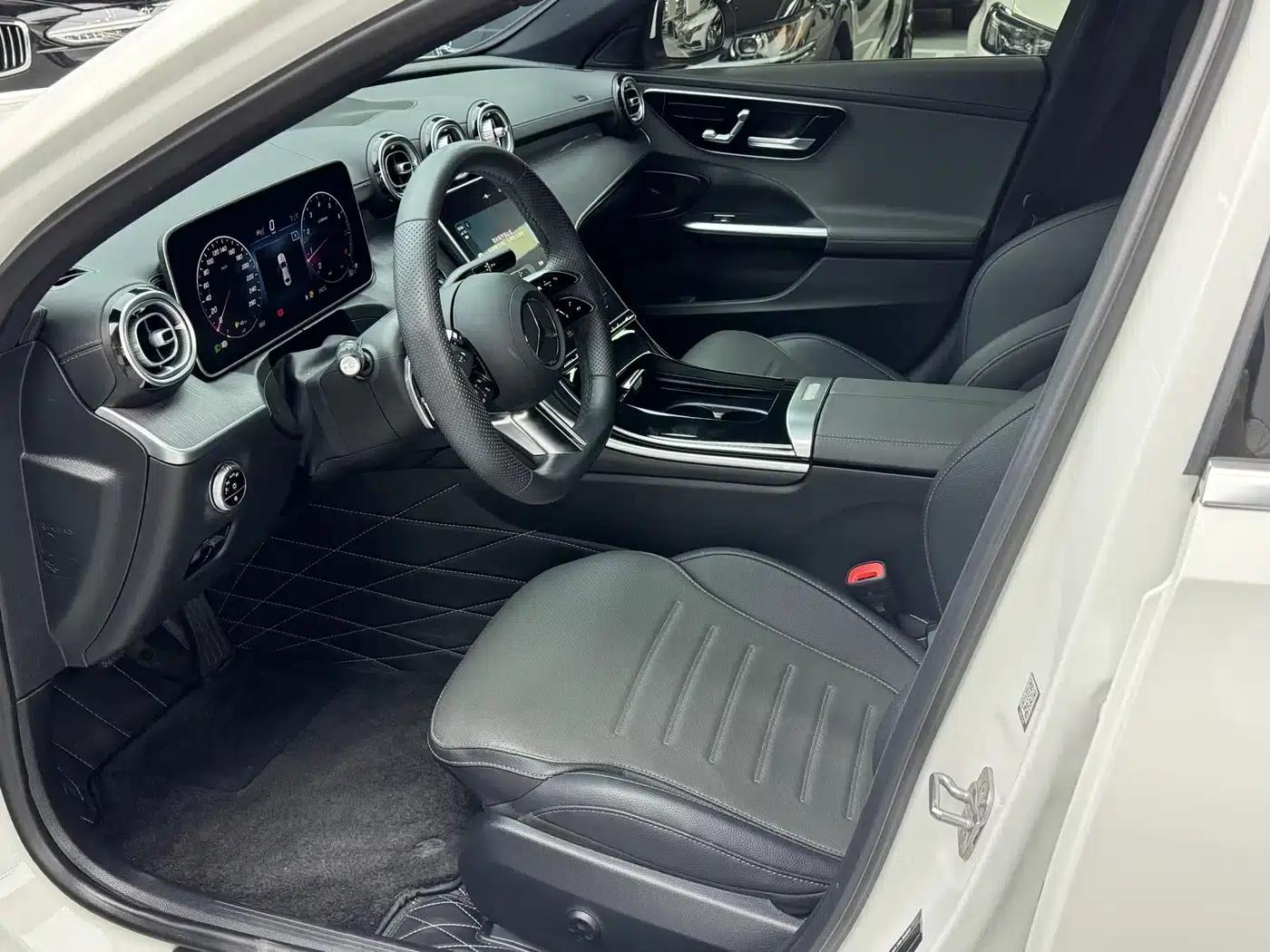 2023 Mercedes-Benz C-Class C 260 L Sport Edition — миниатюра 4