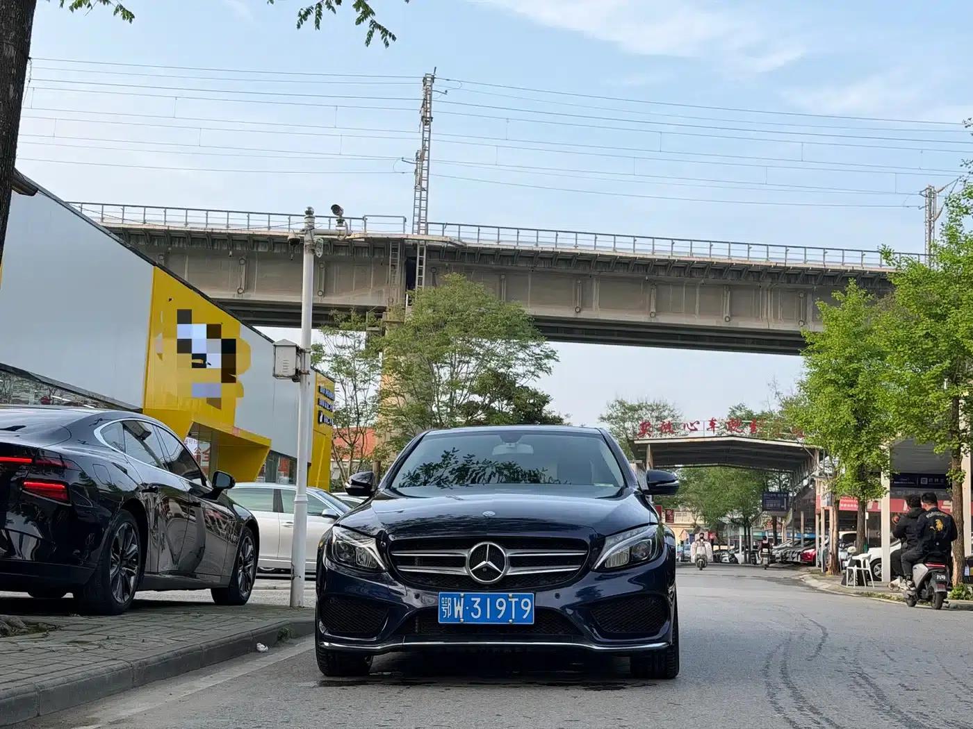 2017 Mercedes-Benz C-Class C 180 L Sport Edition — миниатюра 2