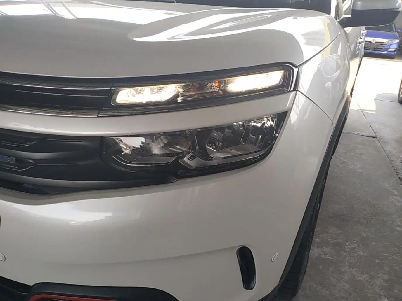 Used Citroen C5 AIRCROSS 2017 350THP Fashion Edition — миниатюра 8