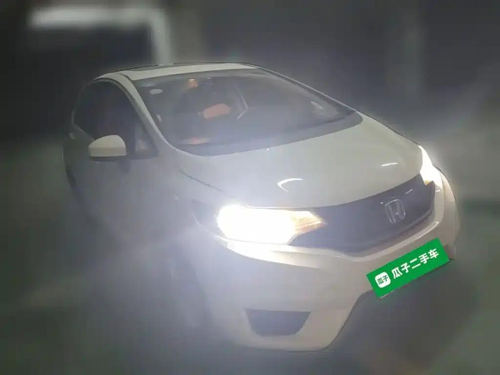 Honda Fit 2016 1.5L LXS CVT Comfort Sunroof Edition — миниатюра 24