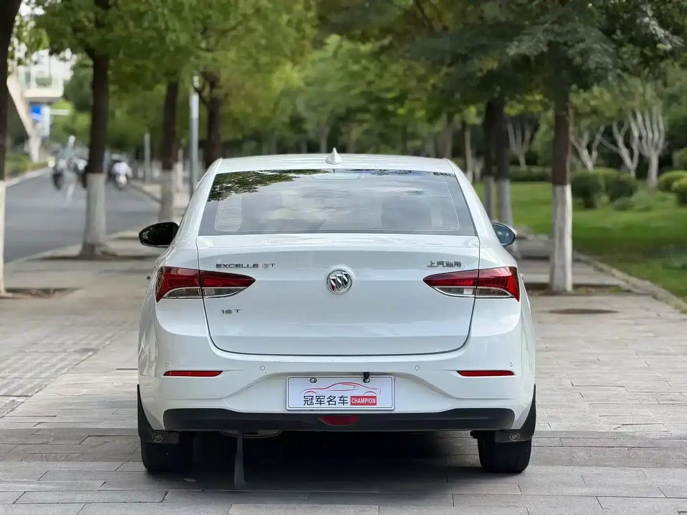 Buick Excelle 2018 18T Automatic Elite — миниатюра 8