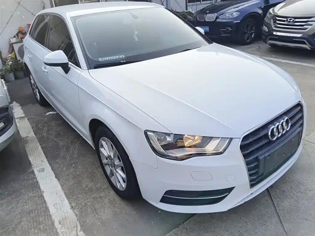 Audi A3 2014 Sportback 35 TFSI Automatic Entry-Level Model — миниатюра 4