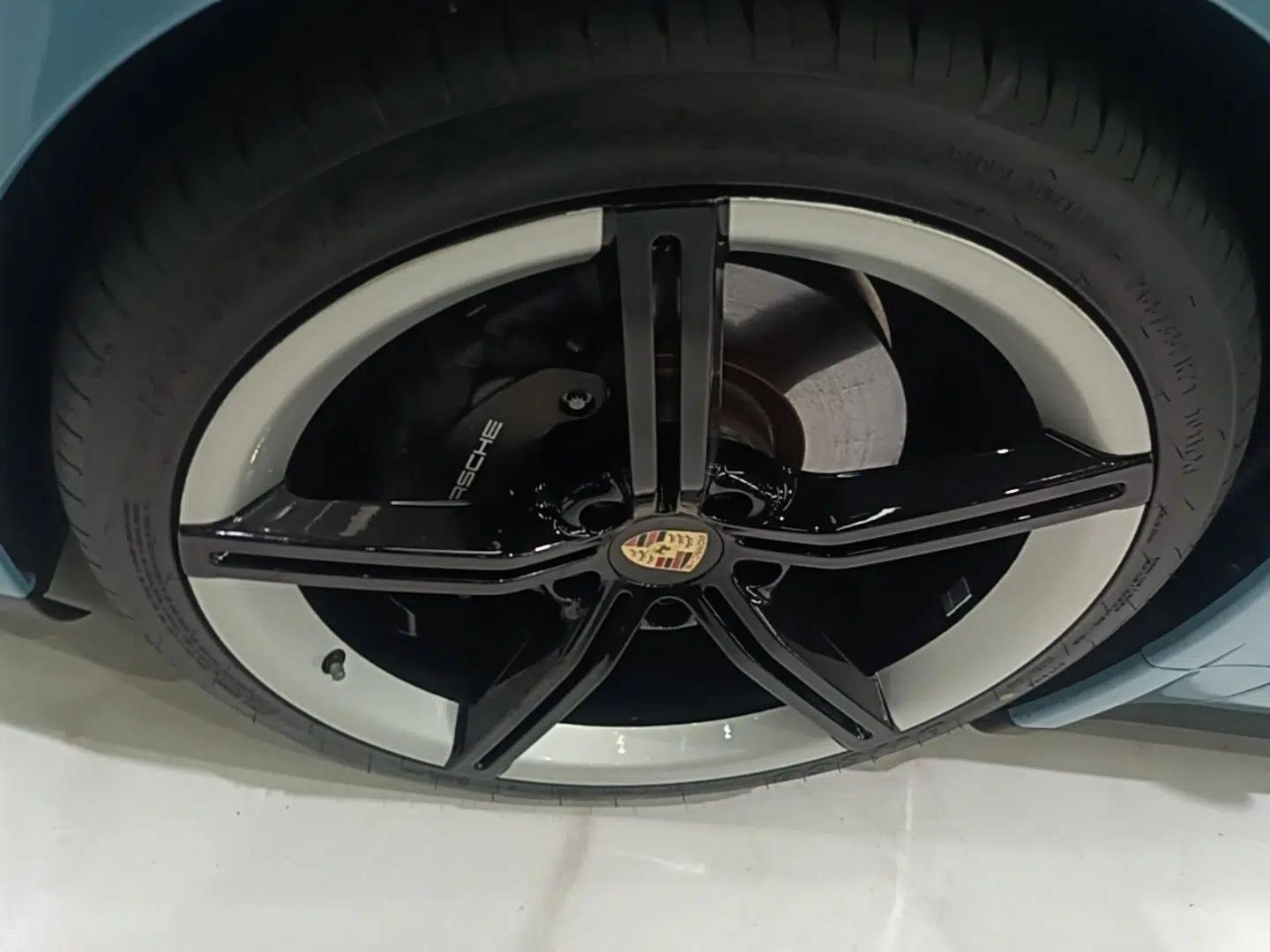 Used Porsche Taycan 2022-Year Updated Taycan — миниатюра 10