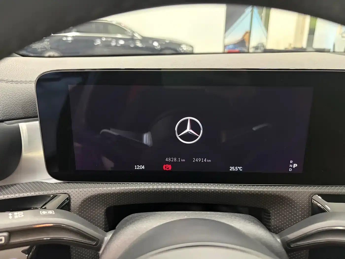 2024 Mercedes-Benz A-Class AMG (Imported) AMG A 35 4MATIC — миниатюра 25