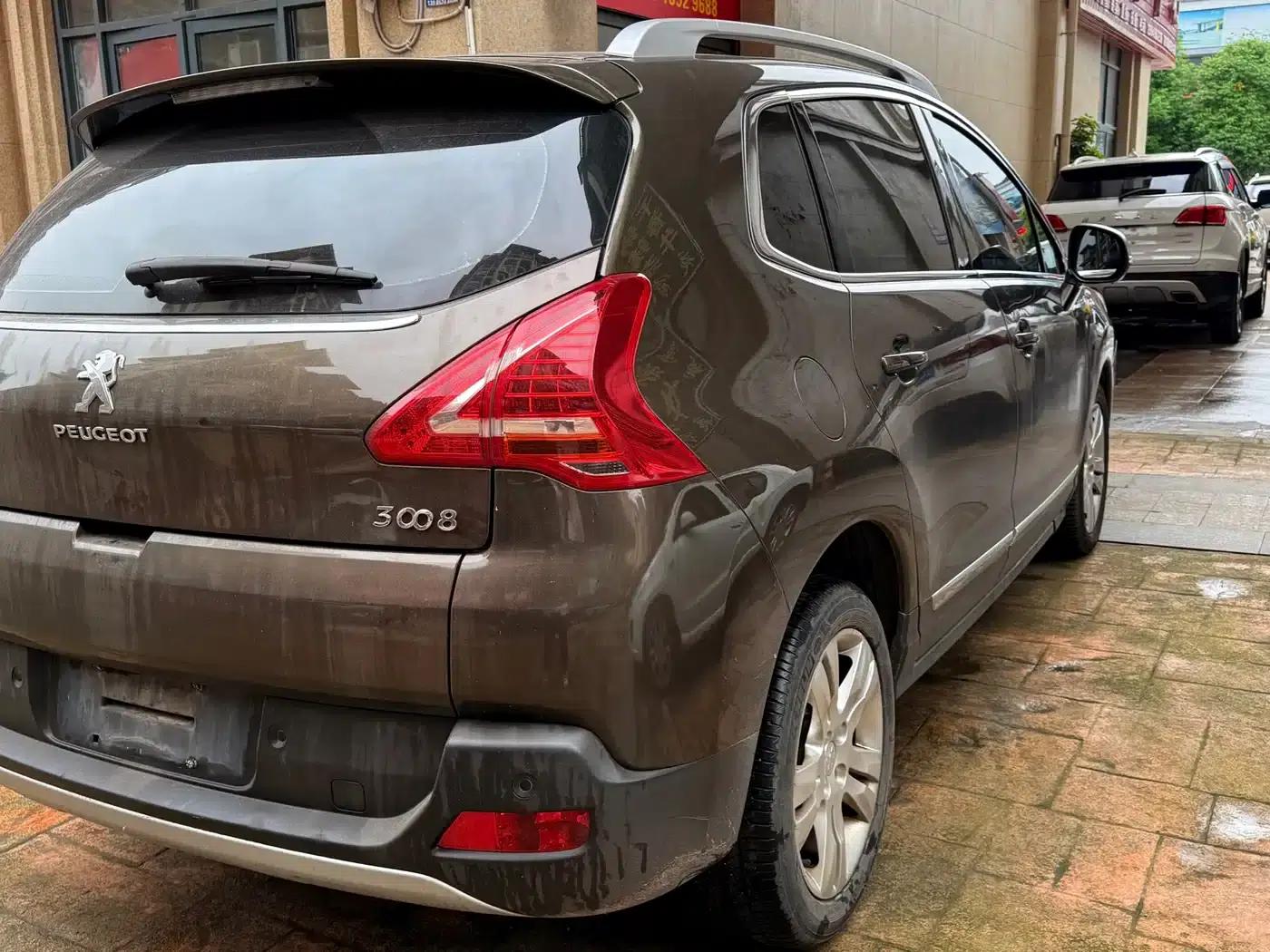 Peugeot 3008 2013 2.0L Automatic Trend Edition — миниатюра 4