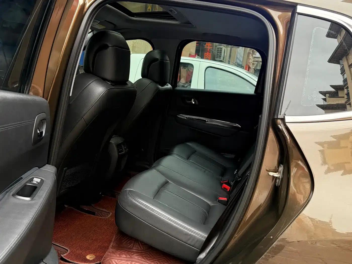Peugeot 3008 2013 2.0L Automatic Trend Edition — миниатюра 9