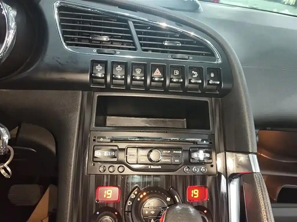 Peugeot 3008 2013 1.6THP Automatic Premium Edition — миниатюра 13