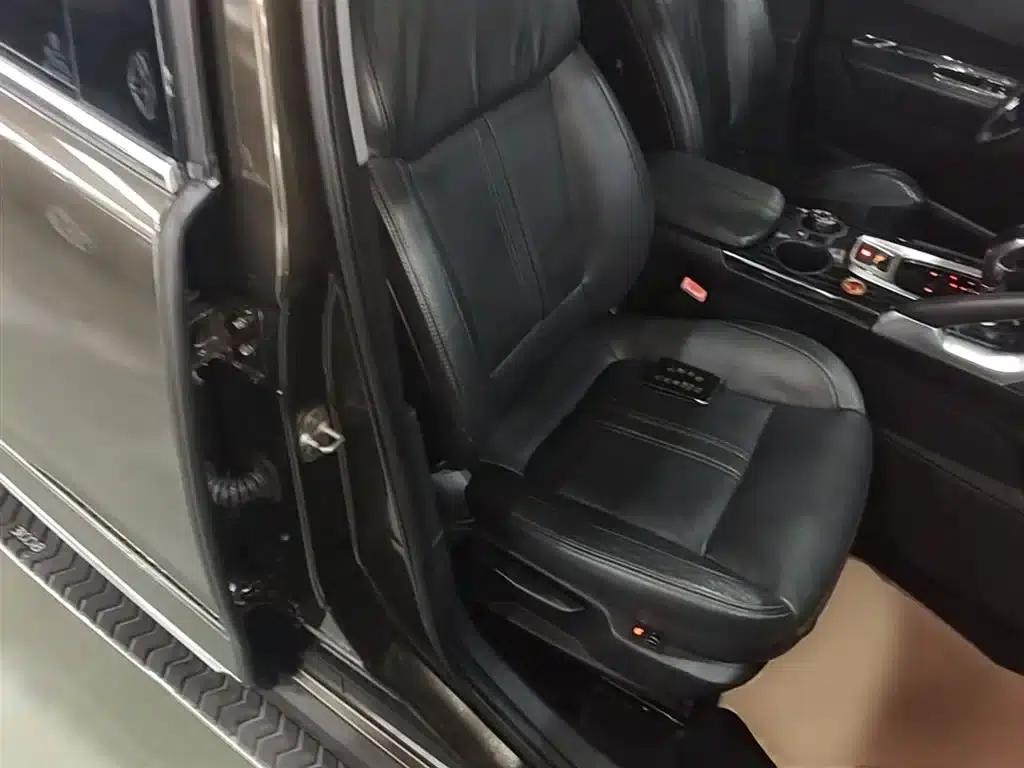 Peugeot 3008 2013 1.6THP Automatic Premium Edition — миниатюра 25