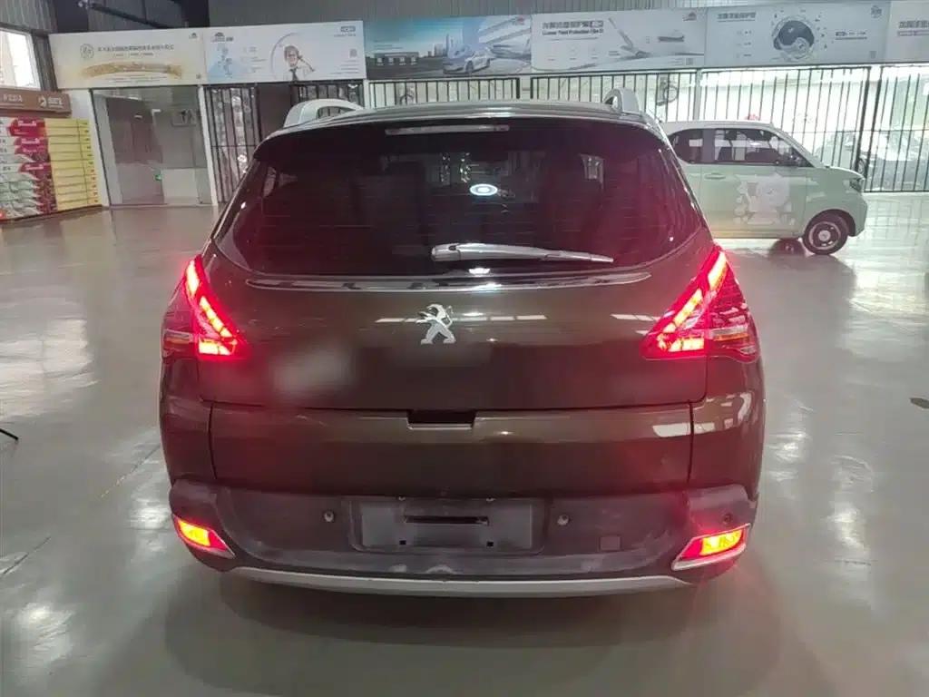 Peugeot 3008 2013 1.6THP Automatic Premium Edition — миниатюра 6