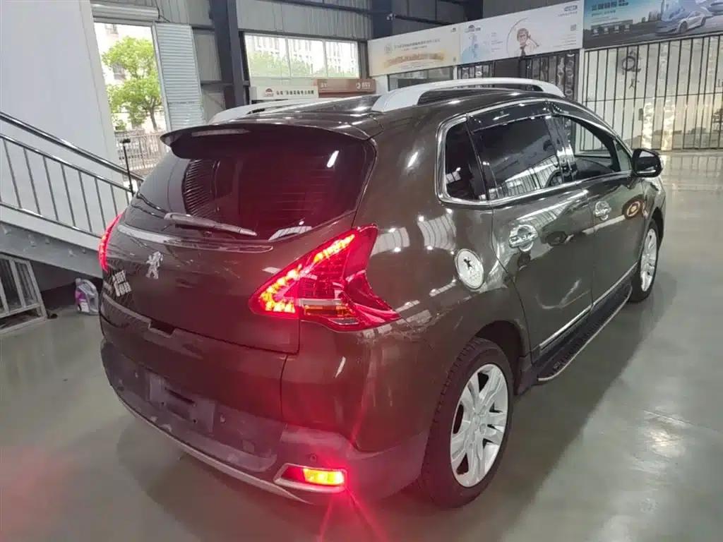 Peugeot 3008 2013 1.6THP Automatic Premium Edition — миниатюра 7