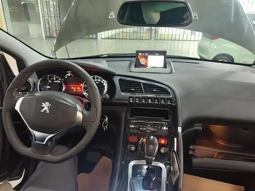 Peugeot 3008 2013 1.6THP Automatic Premium Edition — миниатюра 10