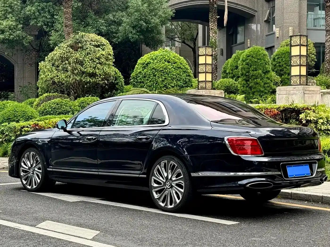 2010 Flying Spur 6.0T Five-Seater — миниатюра 3