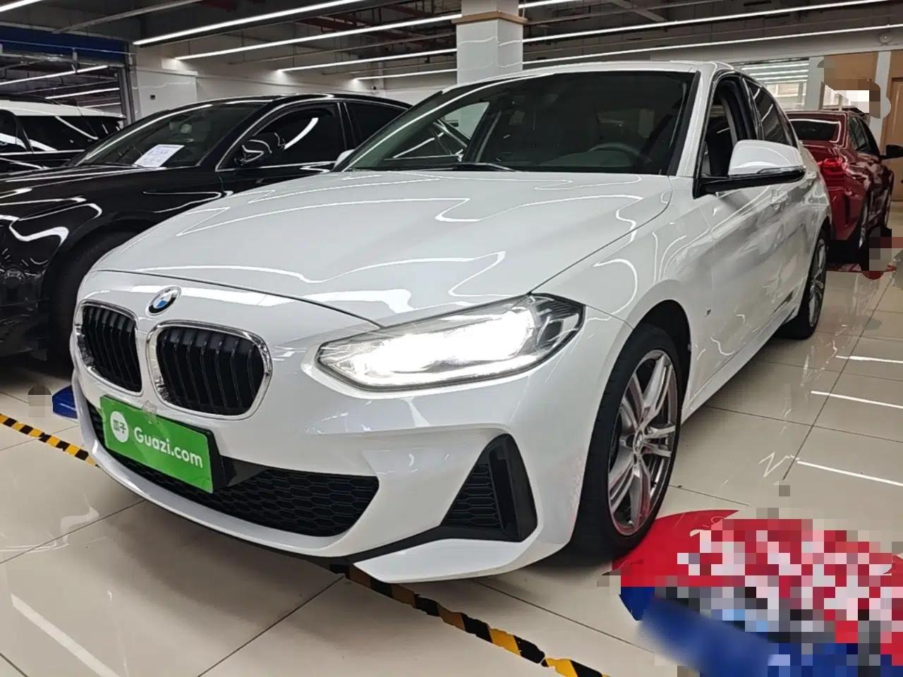 Used BMW 1 Series 2019 120i Leading Model M Sport Package — миниатюра 1