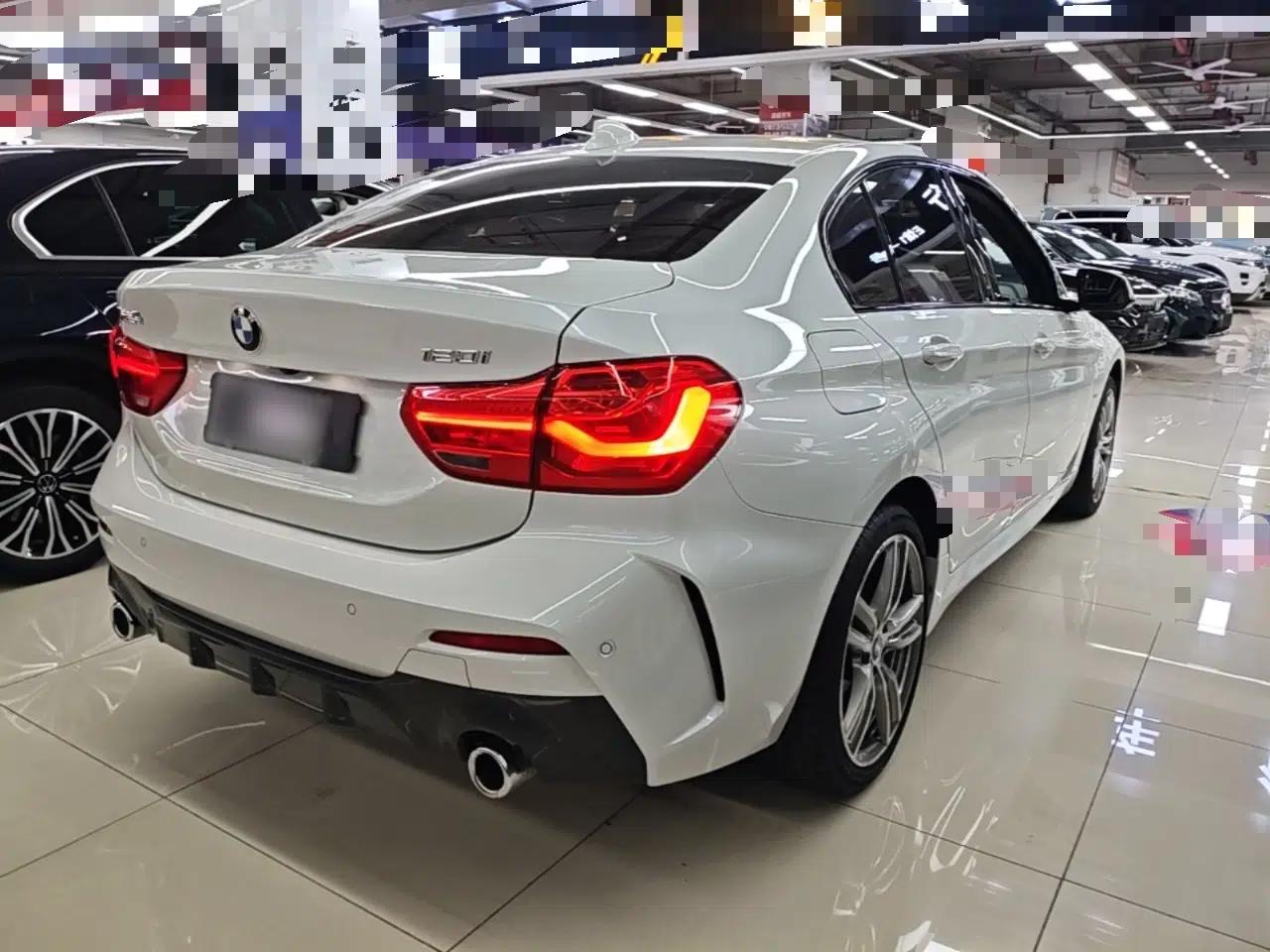 Used BMW 1 Series 2019 120i Leading Model M Sport Package — миниатюра 6