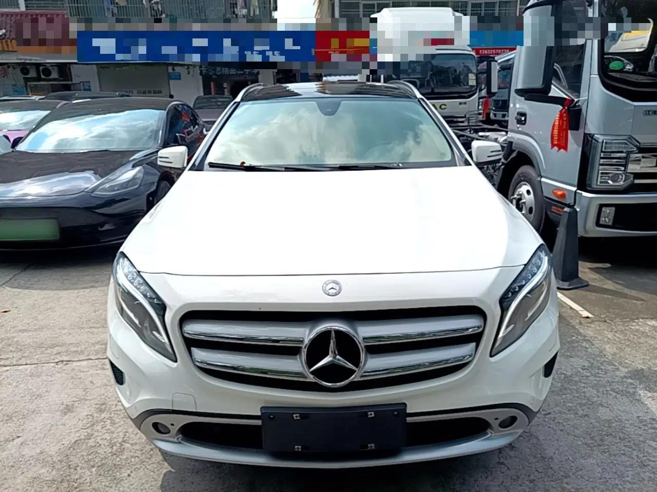 Used Mercedes-Benz GLA 2016 GLA 220 4MATIC Luxury Model — миниатюра 2