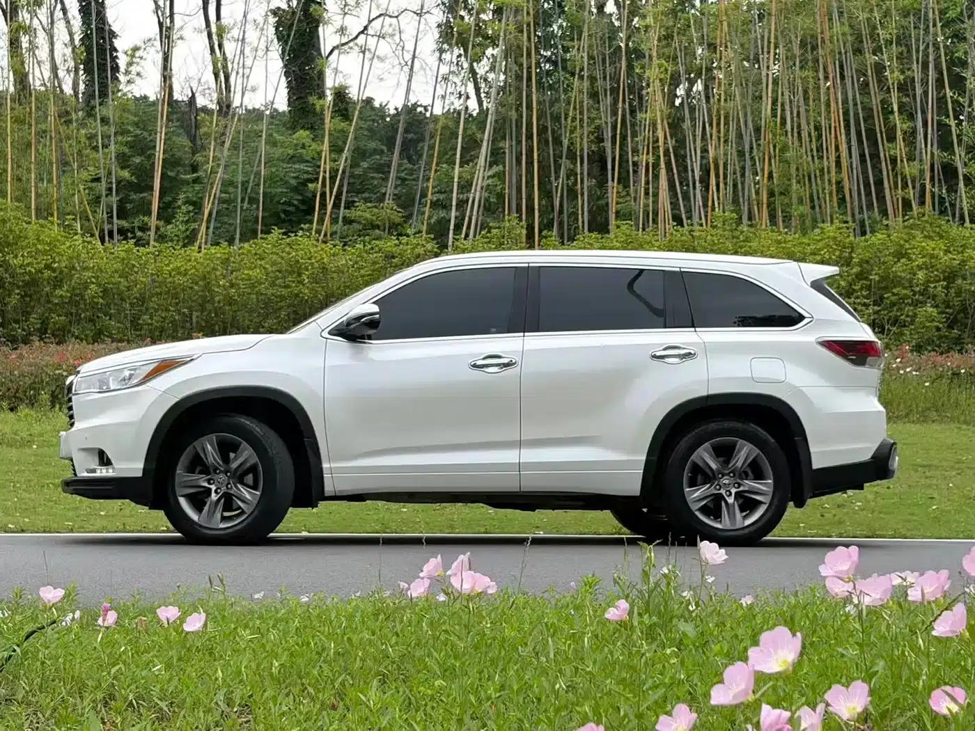 2015 Highlander 2.0T AWD Luxury 7-seater — миниатюра 4