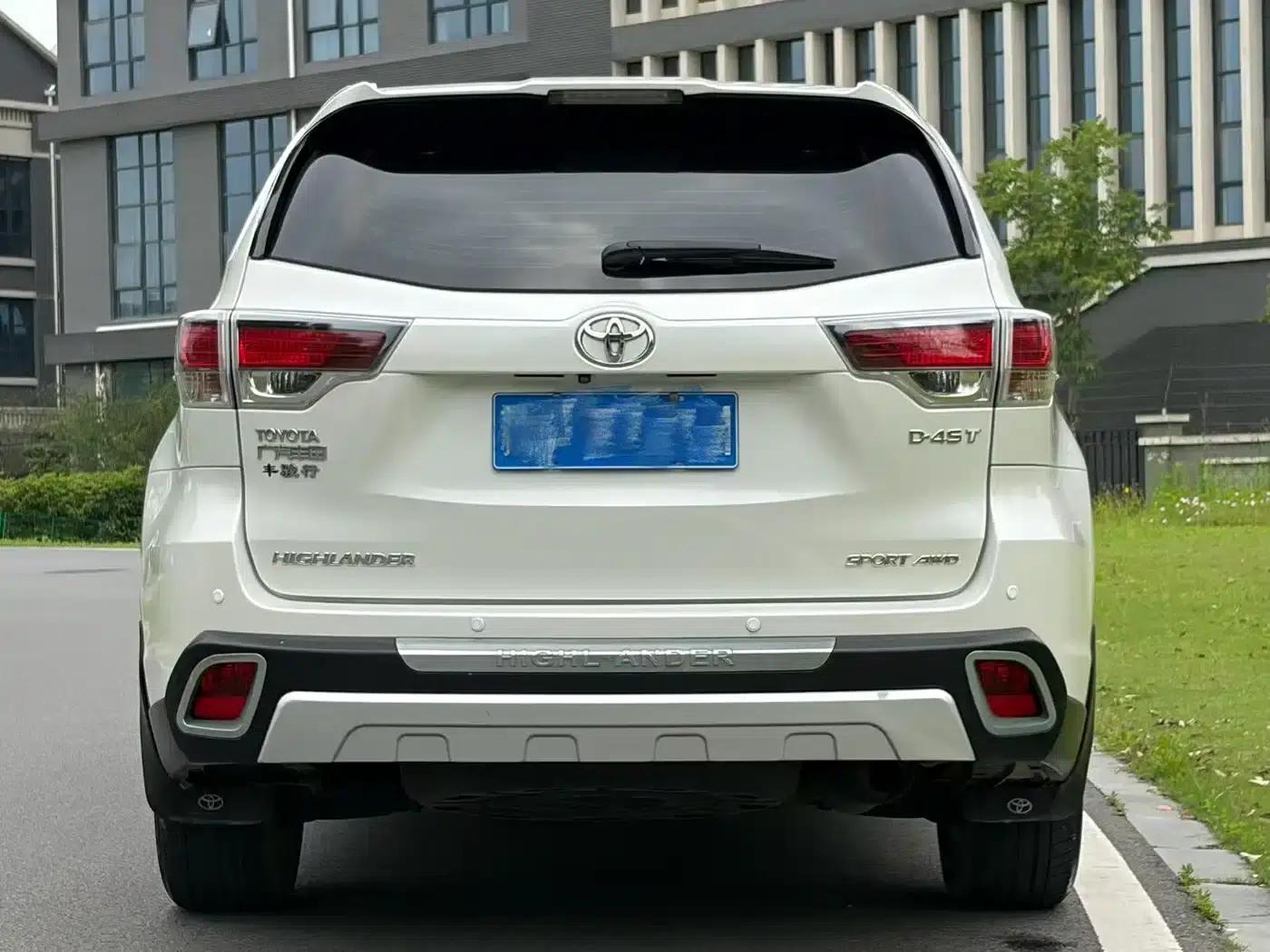 2015 Highlander 2.0T AWD Luxury 7-seater — миниатюра 6