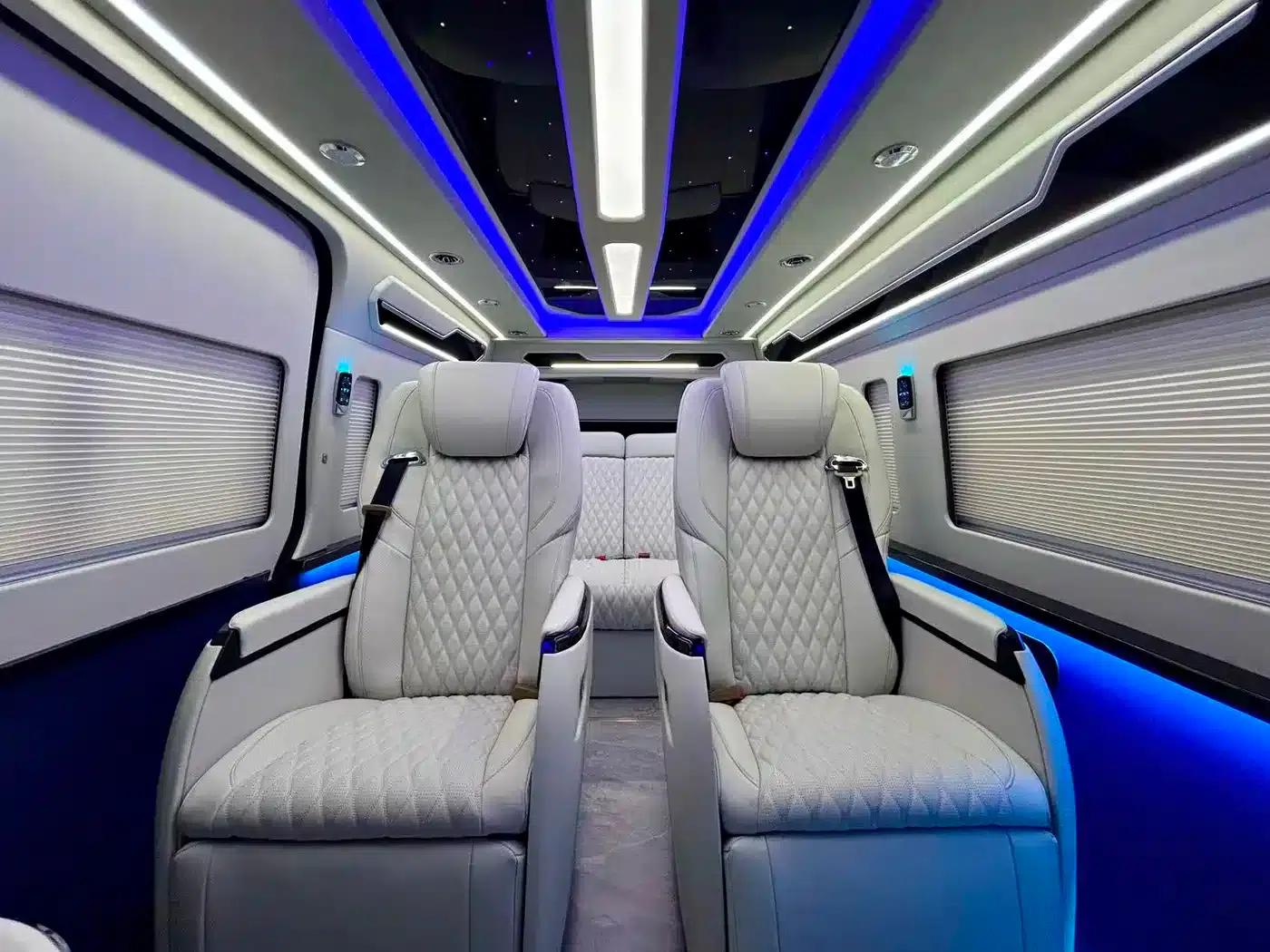 2021 HIACE 3.5L Automatic — миниатюра 14
