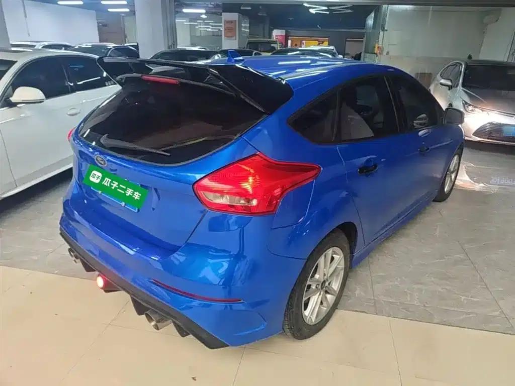 Ford Focus 2017 Hatchback 1.6L Automatic Fashion Smart Edition — миниатюра 7