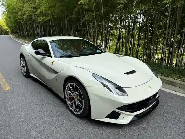 2013 F12berlinetta 6.3L Standard Model