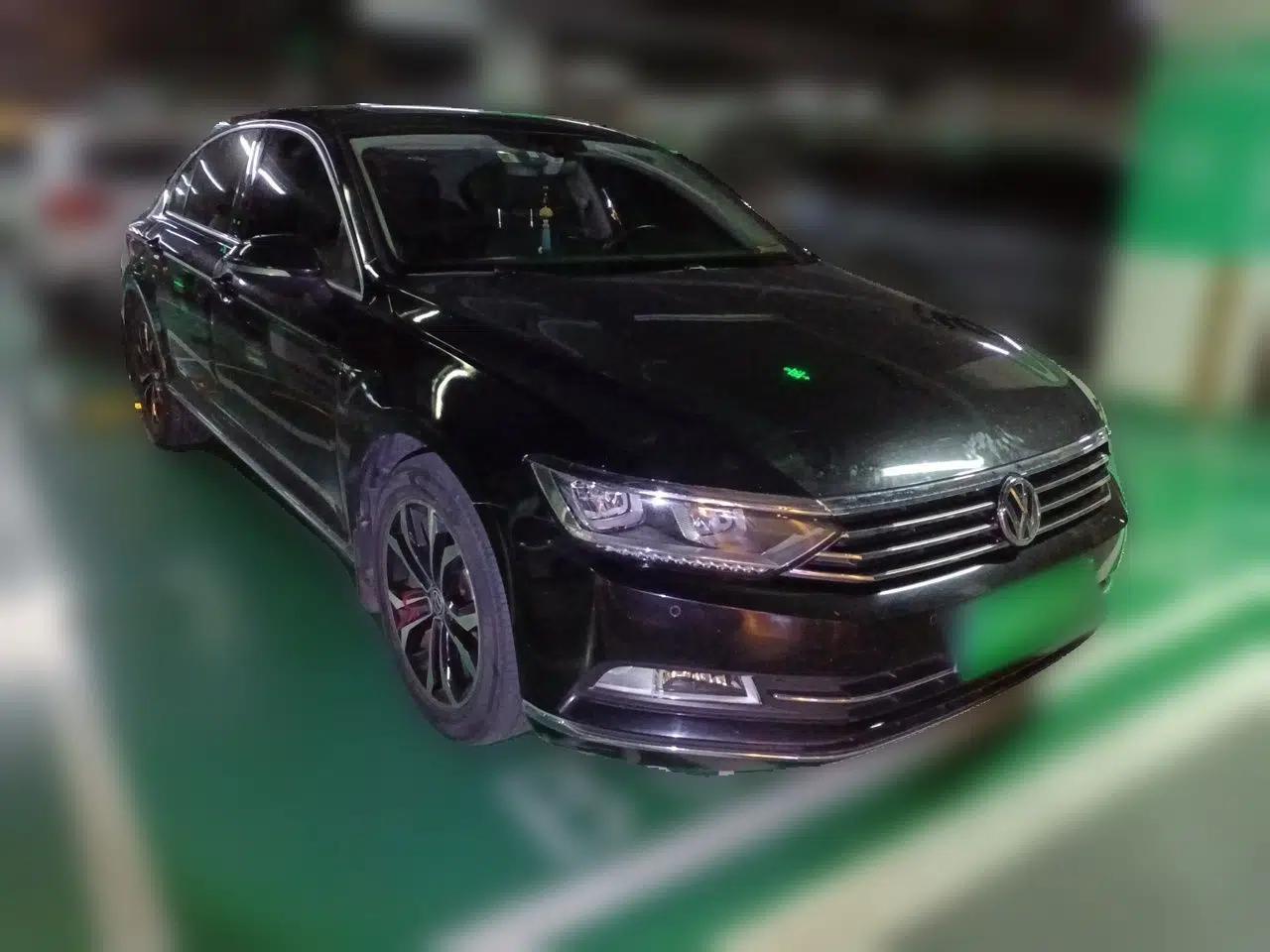 Used Volkswagen Magotan 2018 330TSI DSG Luxury Model — миниатюра 3