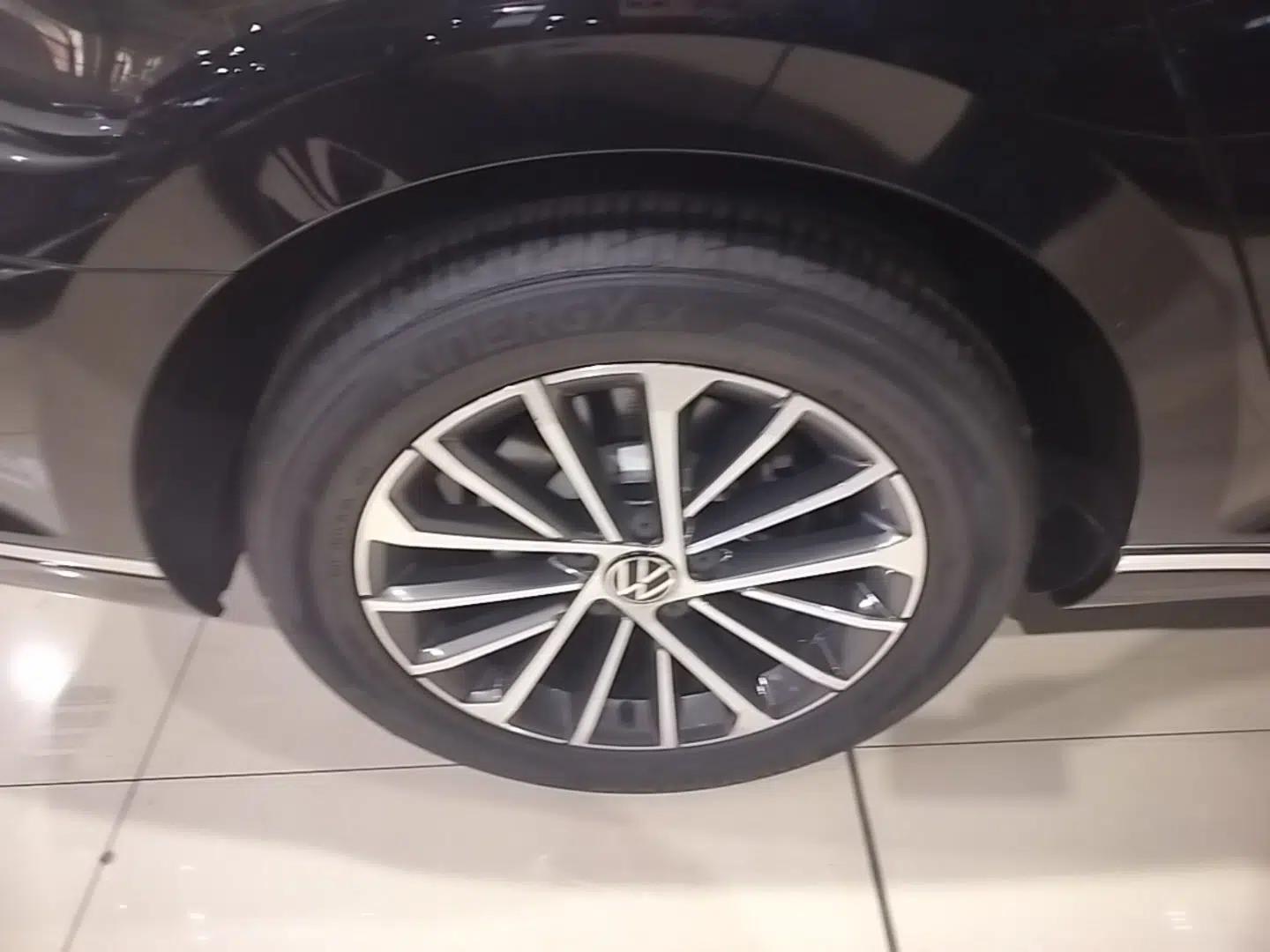 Used Volkswagen Magotan 2020 330TSI DSG Luxury Edition — миниатюра 11