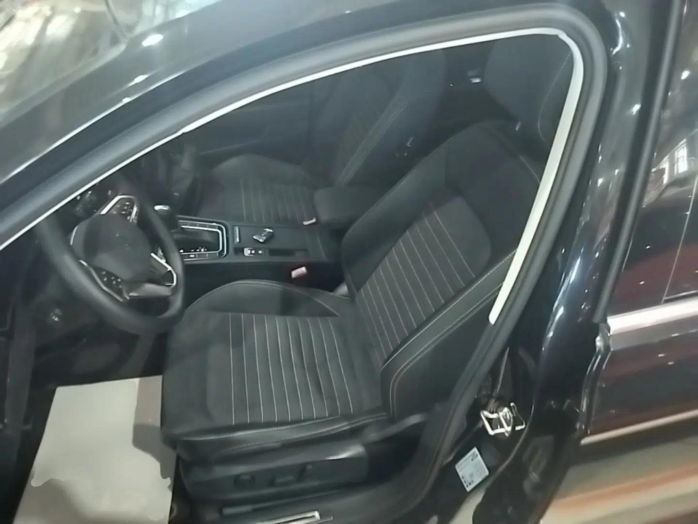 Used Volkswagen Magotan 2020 330TSI DSG Luxury Edition — миниатюра 17