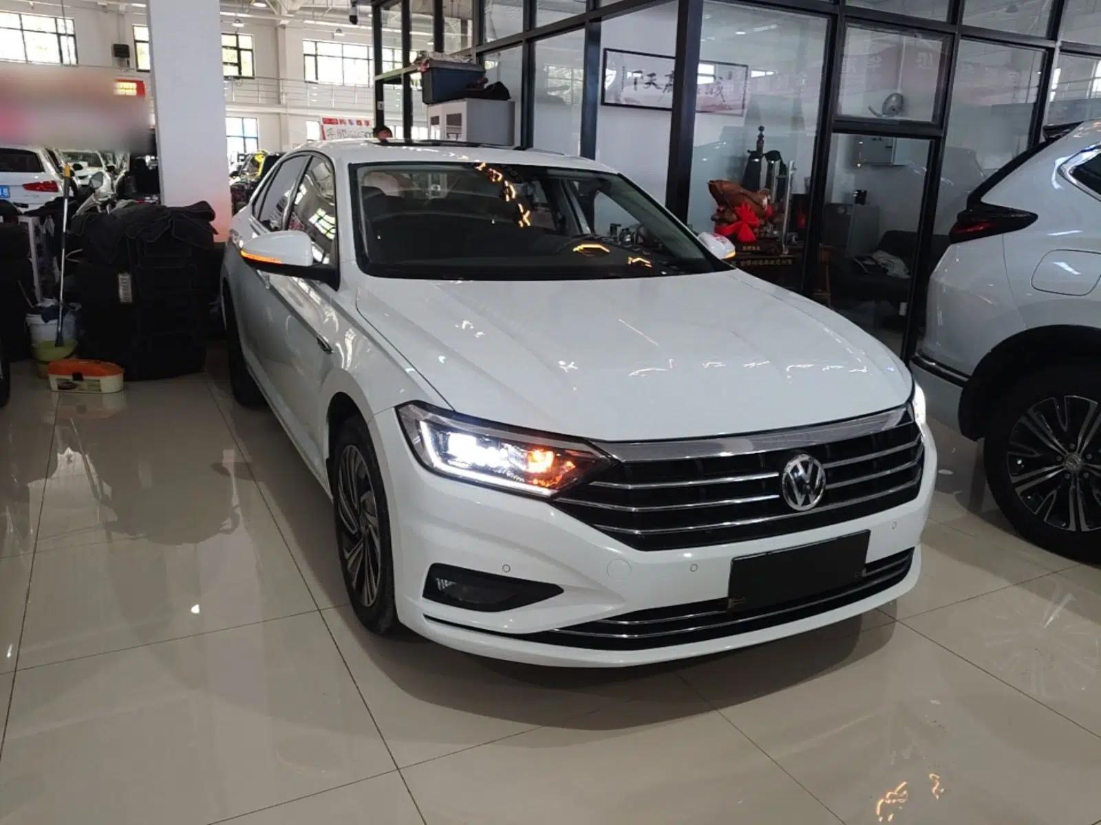 Used Volkswagen Sagitar 2021 280TSI DSG Luxury Smart Connectivity Edition — миниатюра 3