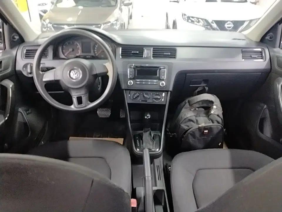 Used Volkswagen Santana 2015 1.6L Automatic Fashion Edition — миниатюра 17