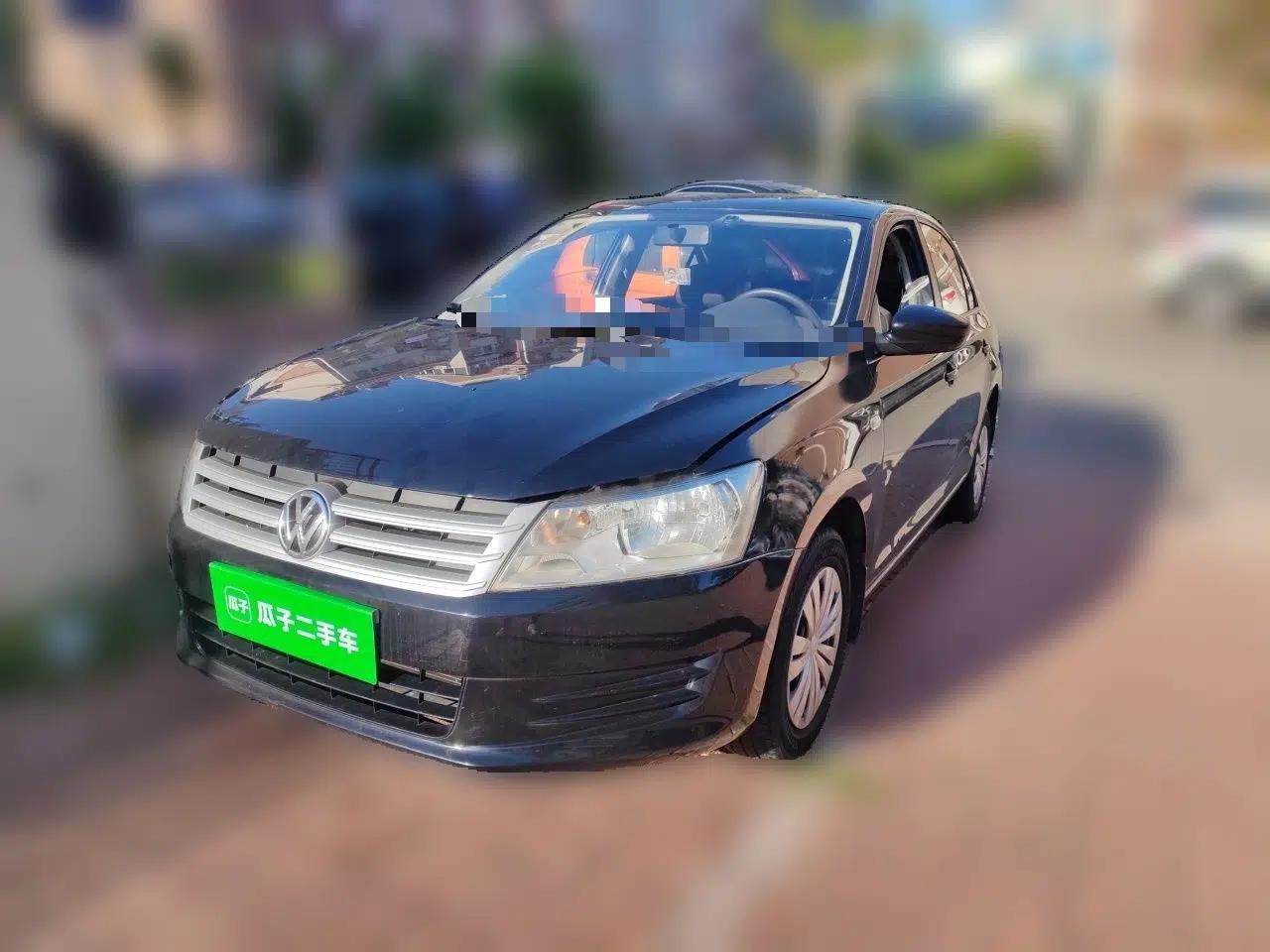 Used Volkswagen Santana 2013 1.6L Manual Fashion Edition — миниатюра 1
