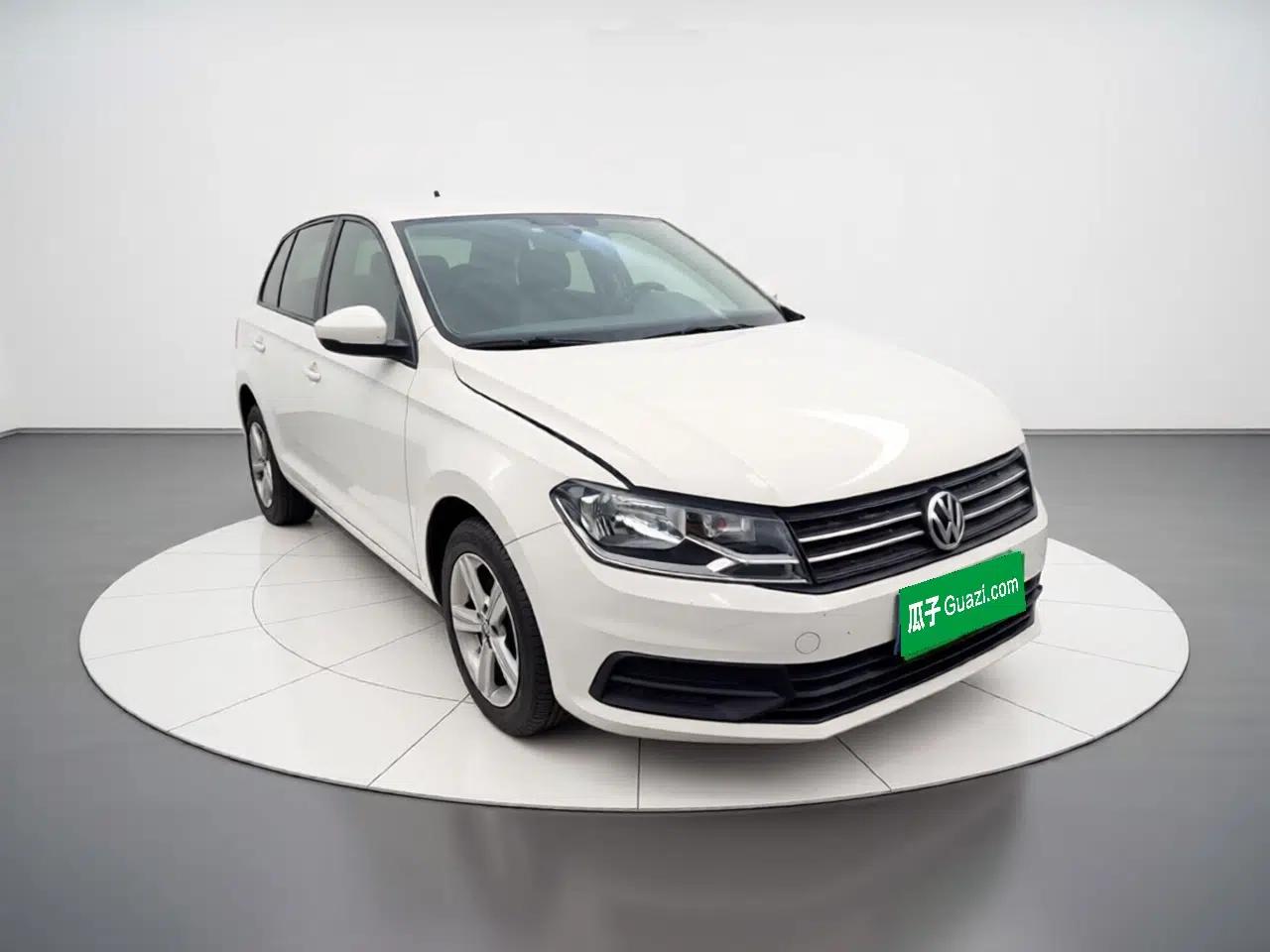 Used Volkswagen Santana 2015 Haval H6 1.6L Automatic Luxury Model — миниатюра 3