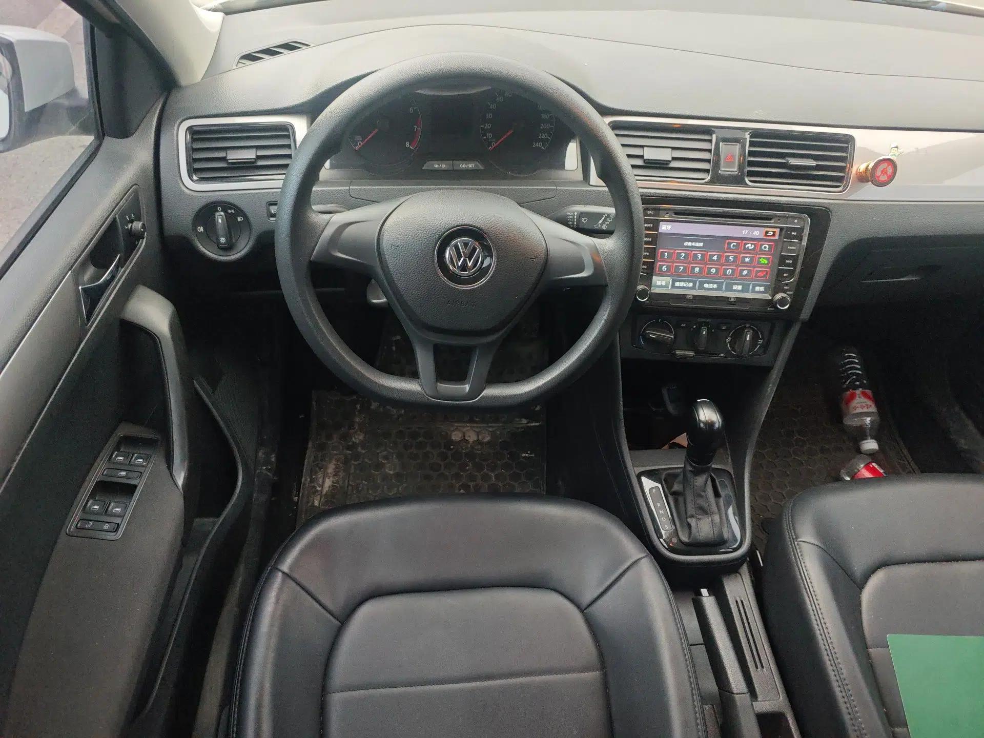 Used Volkswagen Santana 2015 Haval H6 1.6L Automatic Luxury Model — миниатюра 9