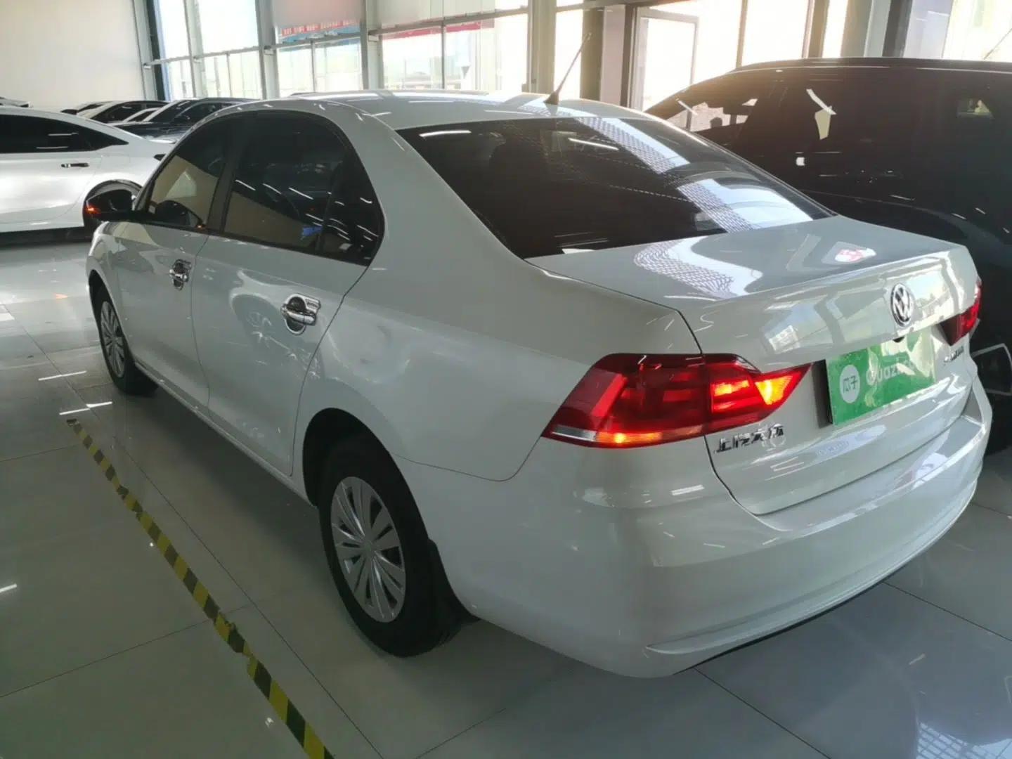 Used Volkswagen Santana 2021 1.5L Automatic Fashion Edition — миниатюра 4