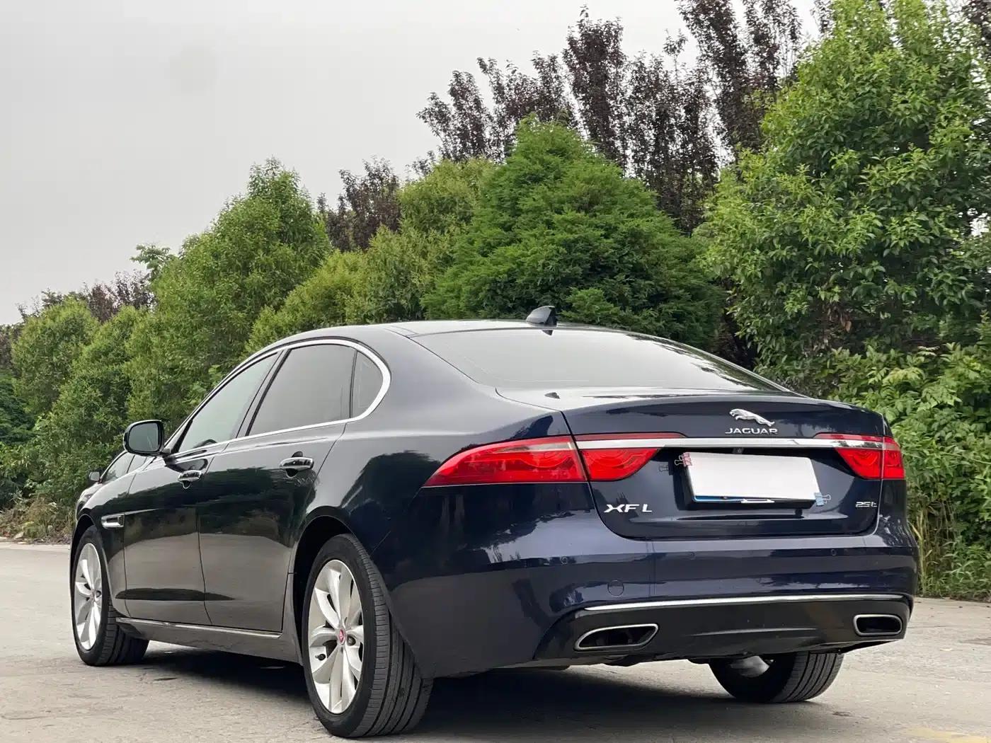 2019 Jaguar XFL 2.0T 250PS Two-Wheel Drive Luxury Edition — миниатюра 5