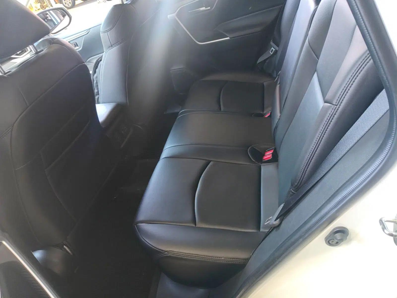Used Toyota RAV4 2021 2.0L CVT Two-Wheel Drive Fashion Edition — миниатюра 20