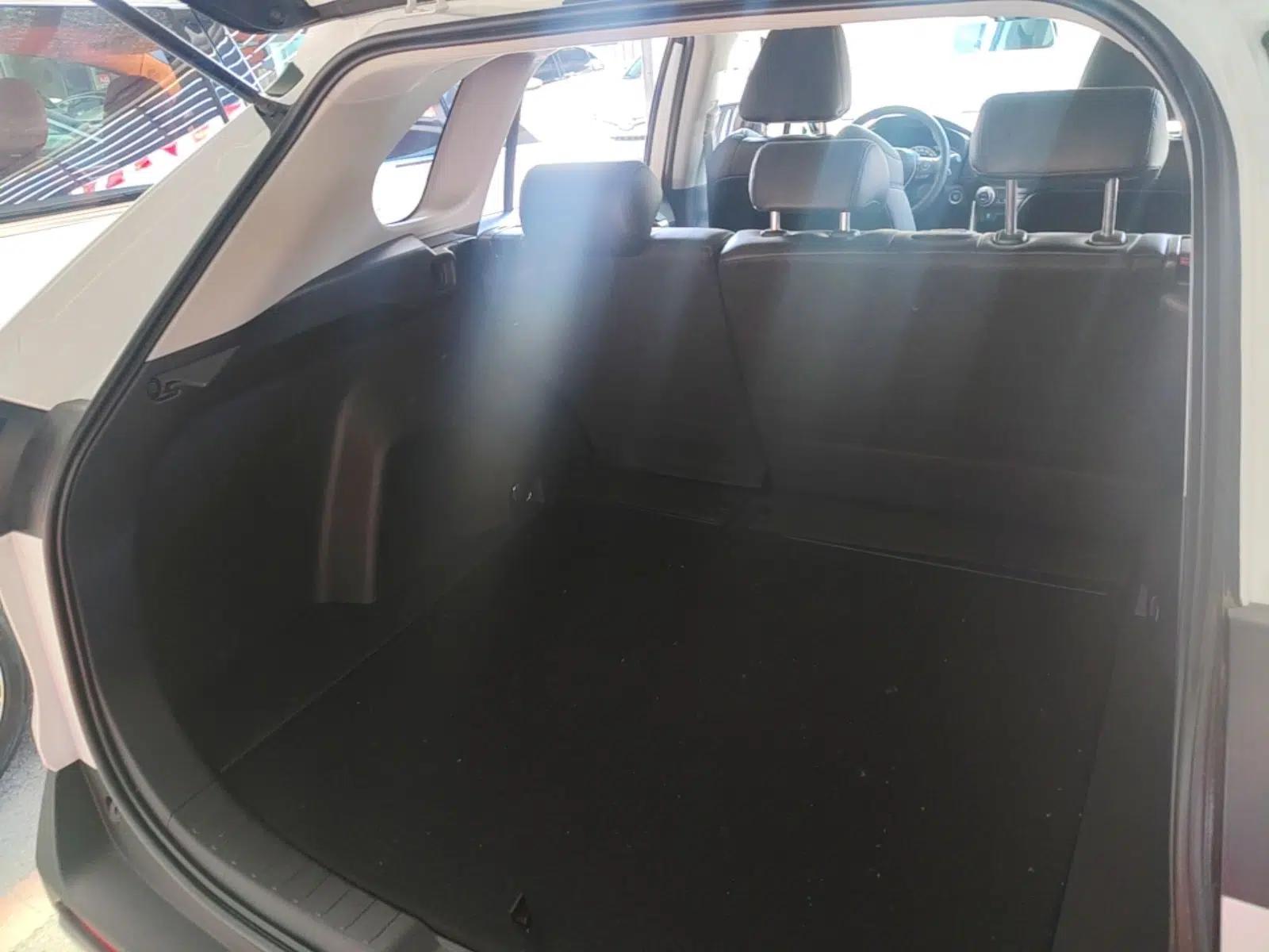 Used Toyota RAV4 2021 2.0L CVT Two-Wheel Drive Fashion Edition — миниатюра 22