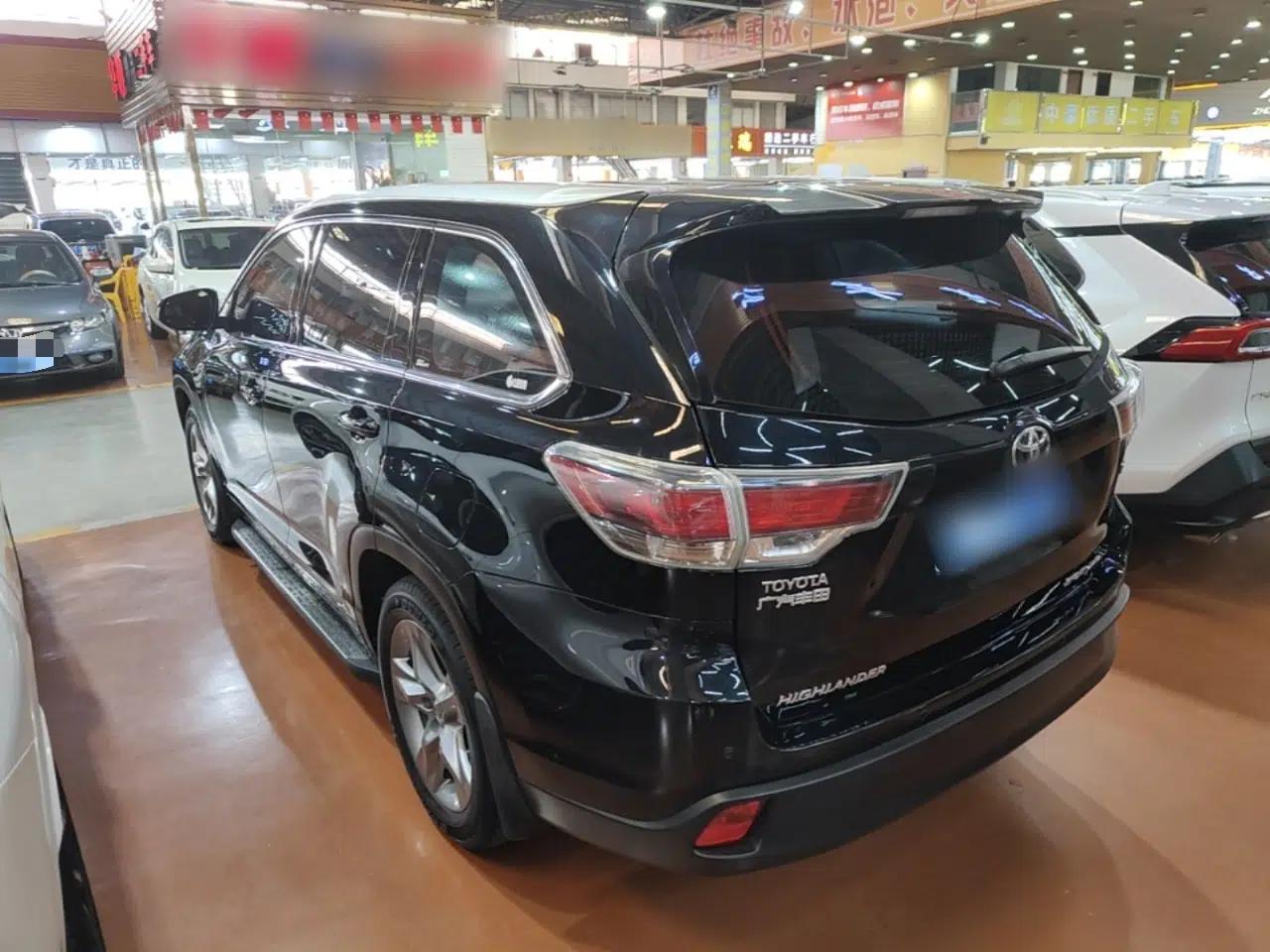 Used Toyota Highlander 2015 2.0T Four-Wheel Drive Luxury Edition 7-Seater — миниатюра 4