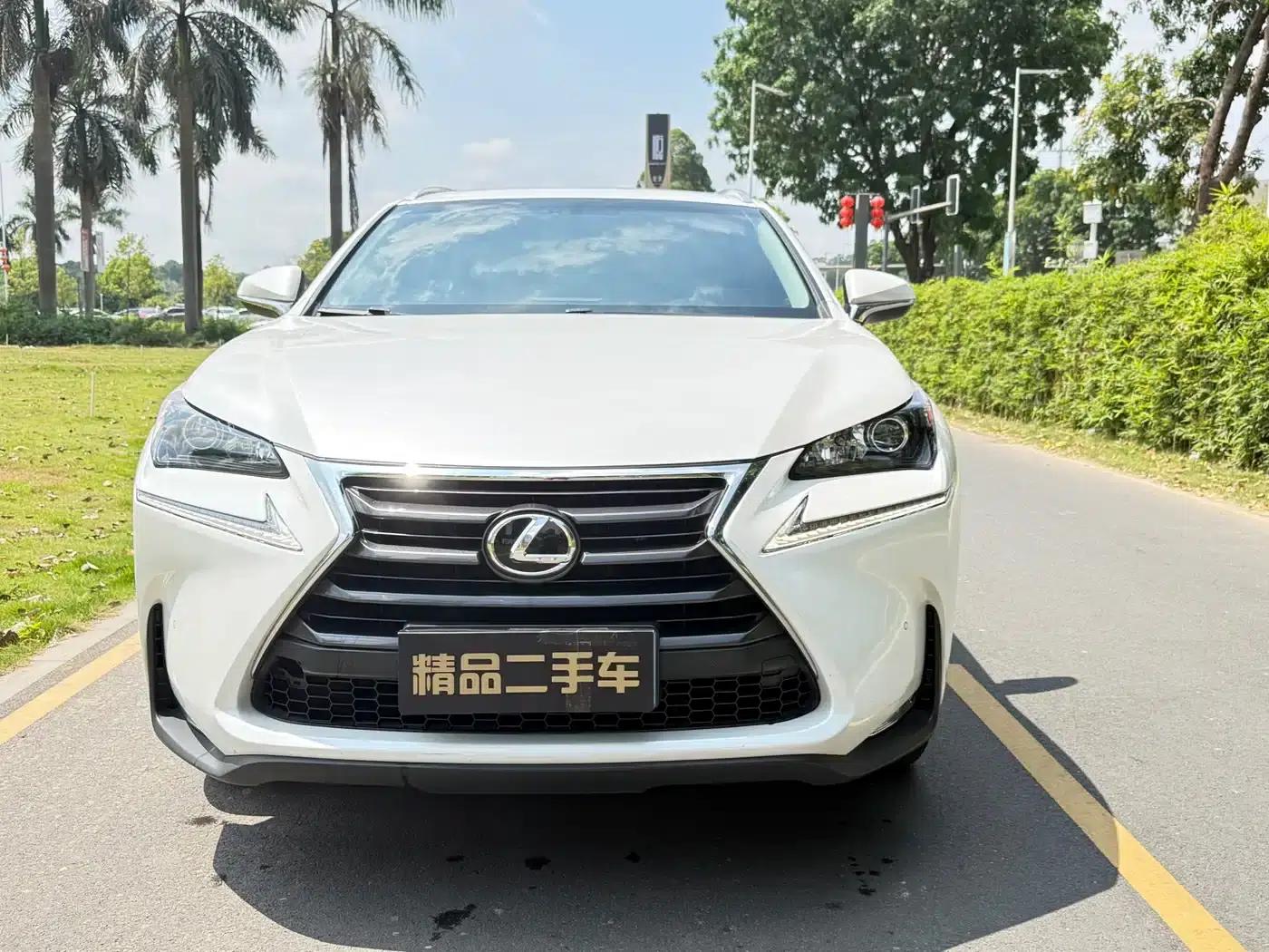 Lexus NX 2015 200t AWD Sport Edition — миниатюра 3